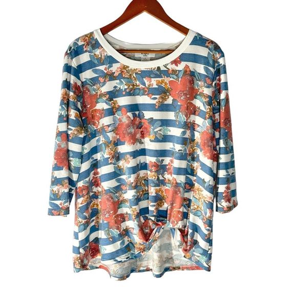 Moa Moa Plus Size 2X Blue & White Striped Floral Relaxed Fit Top Twist Hem EUC - Picture 6 of 12